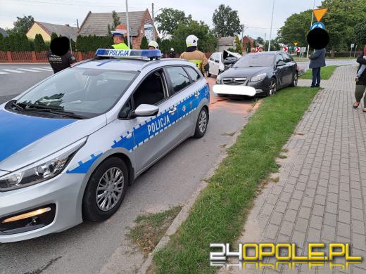 Wypadek z udziałem dwóch pojazdów w Świerczowie