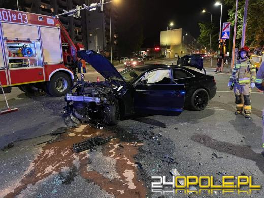 Audi i Bmw zderzyło się na skrzyżowaniu w Opolu 