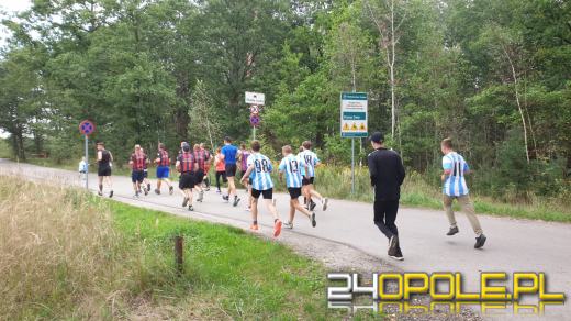 Biegacze z Klubu Biegowego Odra Opole zachęcają do treningów najmłodszych