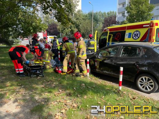 Kierowca zasłabł i wjechał w zaparkowane pojazdy