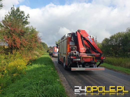 Dachowanie auta na trasie Lipki-Brzezina