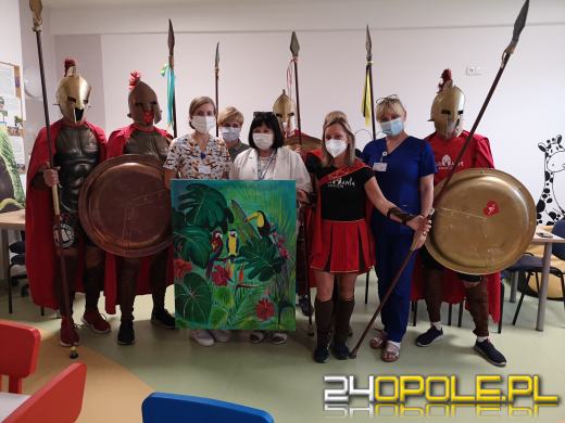 Obrazy i materiały plastyczne dla Oddziału Pediatrii USK