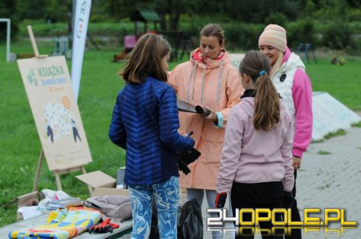 Akcja sprzątania w Opolu. Za zebrane śmieci odebrali książki