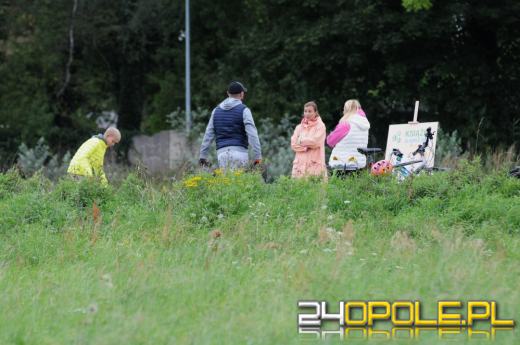 Akcja sprzątania w Opolu. Za zebrane śmieci odebrali książki