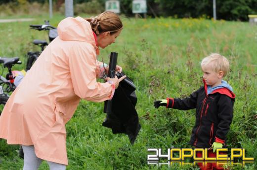 Akcja sprzątania w Opolu. Za zebrane śmieci odebrali książki