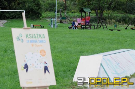 Akcja sprzątania w Opolu. Za zebrane śmieci odebrali książki