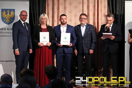 Sportowcy, działacze sportowi i trenerzy wyróżnieni przez marszałka