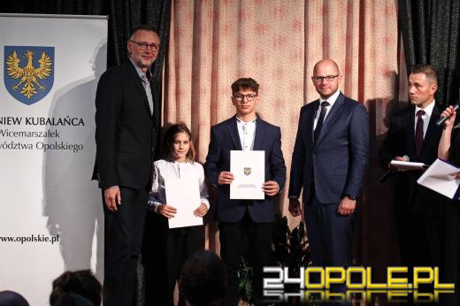 Sportowcy, działacze sportowi i trenerzy wyróżnieni przez marszałka