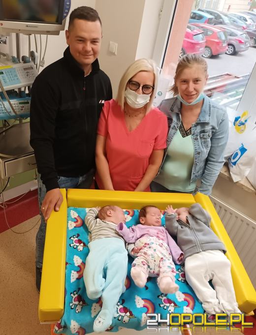 Trojaczki po 2 miesiącach hospitalizacji wracają do domu!