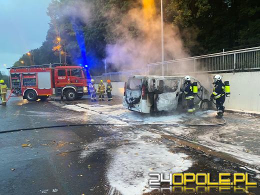 Pożar busa na MOP Góra św. Anny