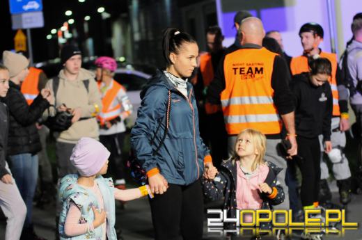 Miłośnicy rolek przejechali ulicami Opola. Za nami kolejna edycja Nightskatingu 