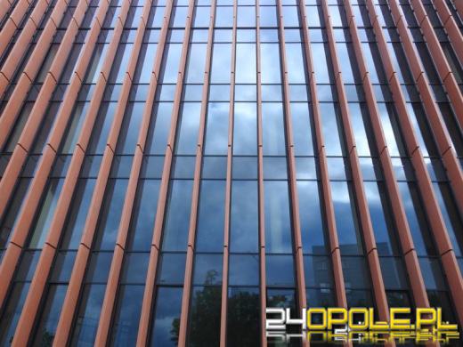 Miasto planuje zabezpieczyć szyby CUP 