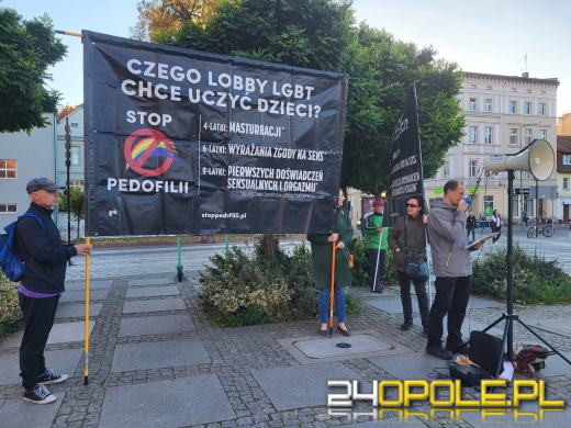 Pikietowali przeciw demoralizacji seksualnej dzieci