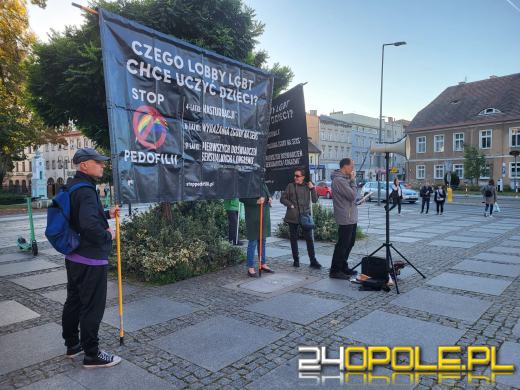 Pikietowali przeciw demoralizacji seksualnej dzieci