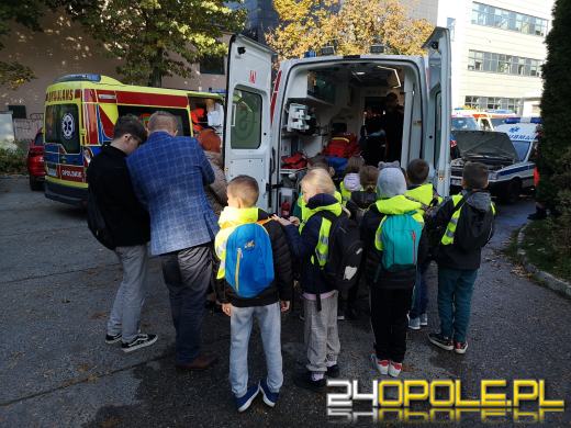 Praca trudna, odpowiedzialna i bardzo potrzebna. Ratownicy Medyczni mają swoje święto