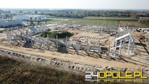 Widać już trybuny nowego Stadionu Opolskiego