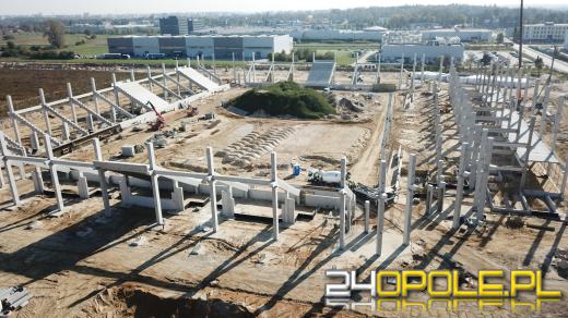 Widać już trybuny nowego Stadionu Opolskiego
