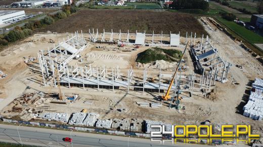 Widać już trybuny nowego Stadionu Opolskiego