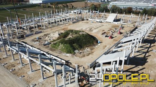 Widać już trybuny nowego Stadionu Opolskiego