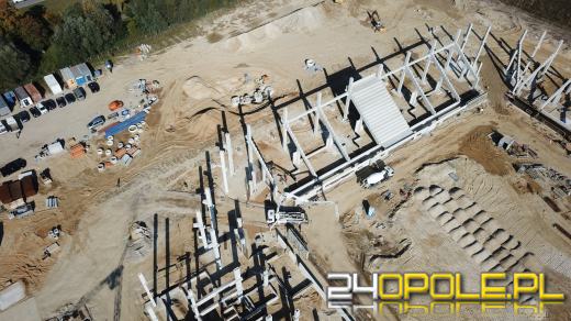 Widać już trybuny nowego Stadionu Opolskiego