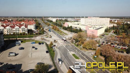 Postępuja prace przy budowie ronda na Alei Witosa w Opolu