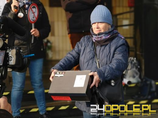 W Dzień Edukacji Narodowej wystawiono "Kartkę do Czarnka"