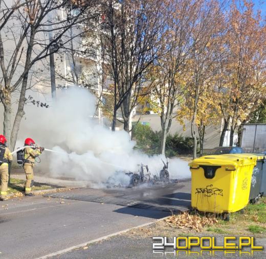 Pojazd nauki jazdy spłonął doszczętnie na ulicy Chełmskiej w Opolu