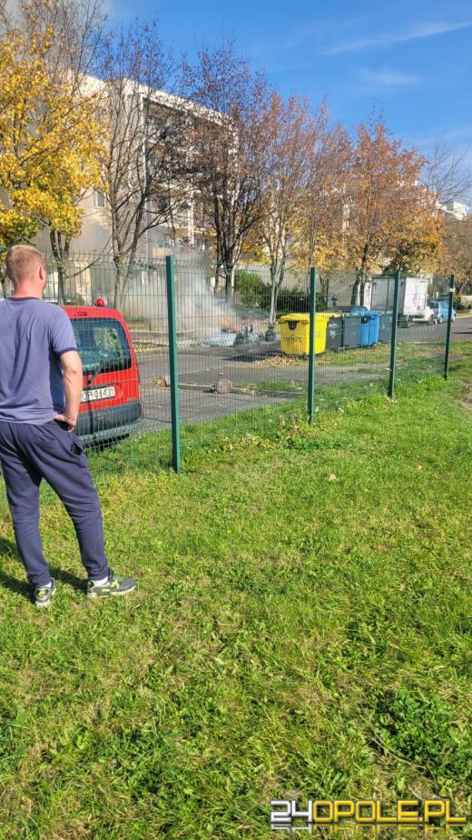 Pojazd nauki jazdy spłonął doszczętnie na ulicy Chełmskiej w Opolu