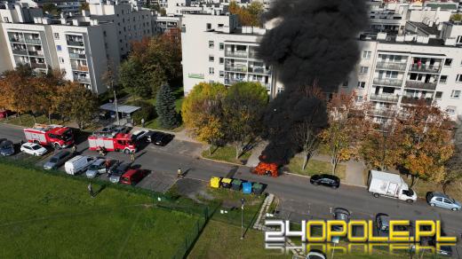 Pojazd nauki jazdy spłonął doszczętnie na ulicy Chełmskiej w Opolu