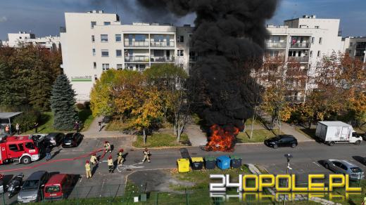 Pojazd nauki jazdy spłonął doszczętnie na ulicy Chełmskiej w Opolu