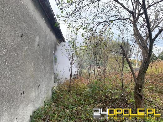 Pożar domu w Gogolinie. W akcji 5 zastępów straży pożarnej