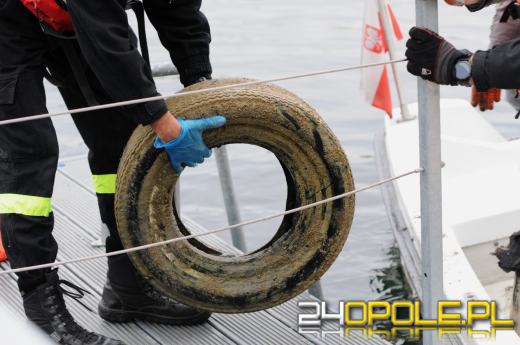 Po raz 12. nurkowie sprzątają dno kamionki Piast w Opolu