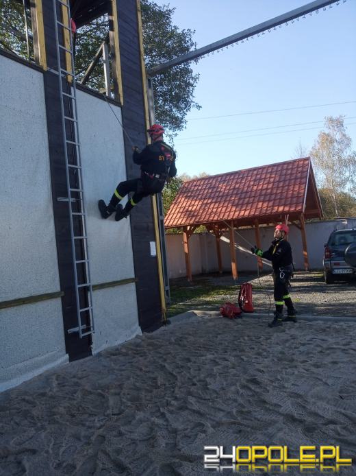 Strażacy szkolili się z ratownictwa wysokościowego