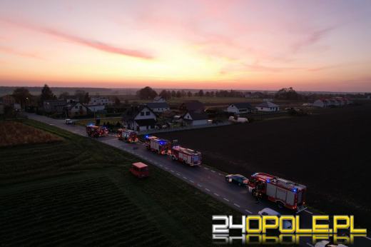 5 zastępów straży gasiło pożar budynku gospodarczego