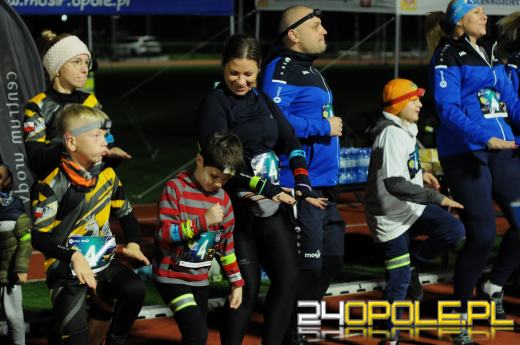 Za nami kolejna edycja Biegu Odblaskowego. Startowały całe rodziny!