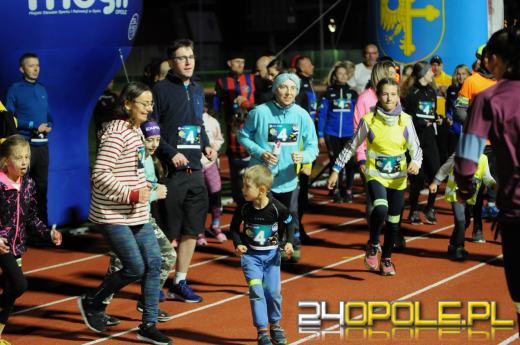 Za nami kolejna edycja Biegu Odblaskowego. Startowały całe rodziny!