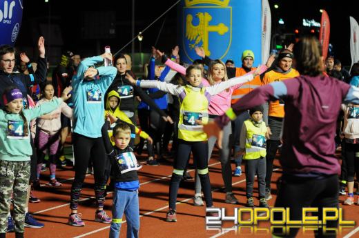 Za nami kolejna edycja Biegu Odblaskowego. Startowały całe rodziny!
