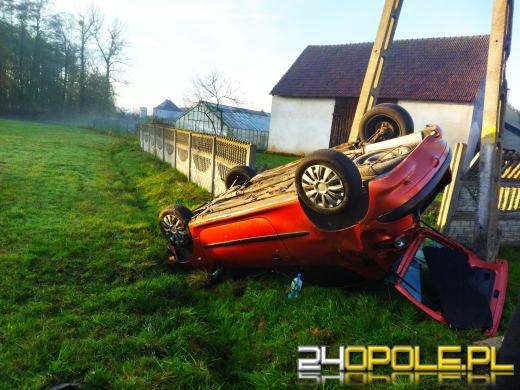Niebezpieczne dachowanie w gminie Turawa. Poszkodowane 6-letnie dziecko