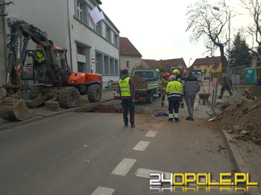 Koparka uszkodziła gazociąg w Korfantowie. Sytuacja jest już opanowana