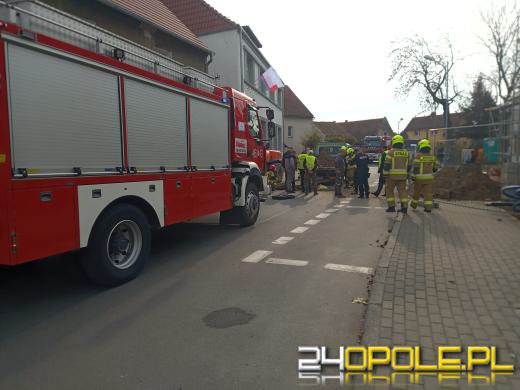 Koparka uszkodziła gazociąg w Korfantowie. Sytuacja jest już opanowana