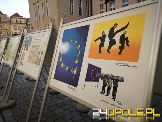 Wystawa rysunku prasowego pod opolskim Ratuszem