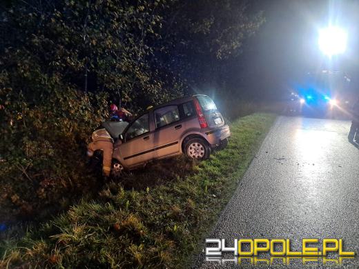 Zderzenie pojazdów w powiecie strzeleckim. Jedna osoba trafiła do szpitala