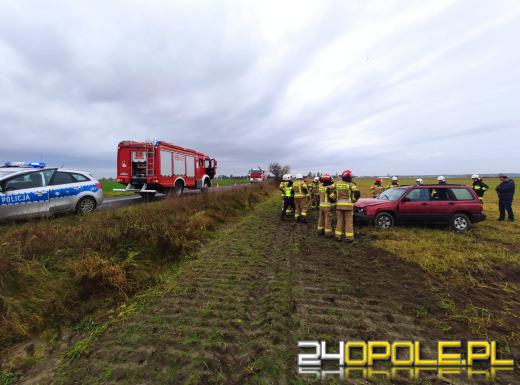26-latek nie opanował pojazdu. Doszło do dachowania na trasie Kadłub-Grodzisko