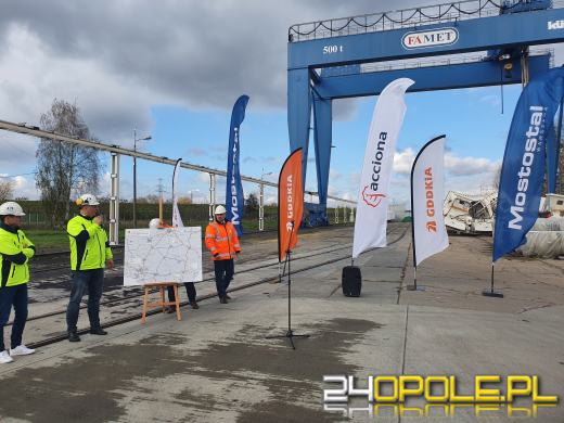 Historyczny transport wodno-lądowy wkrótce wyruszy w dalszą drogę