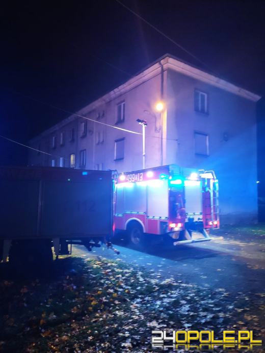 Ewakuacja mieszkańców budynku w Otmicach. Poczuli drażniący zapach