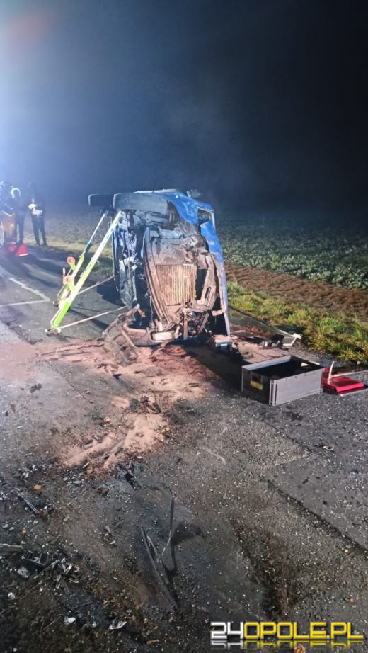 Wypadek w Żużeli. Jeden z podróżujących uciekł z miejsca zdarzenia