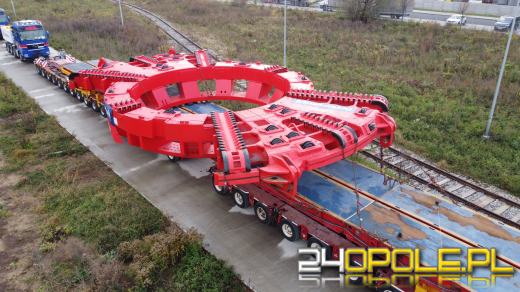 Historyczny transport wodno-lądowy wkrótce wyruszy w dalszą drogę