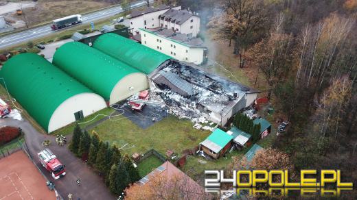 Chrząstowice: Trwa dogaszanie. Nadal poszukiwane są osoby