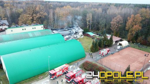 Chrząstowice: Trwa dogaszanie. Nadal poszukiwane są osoby