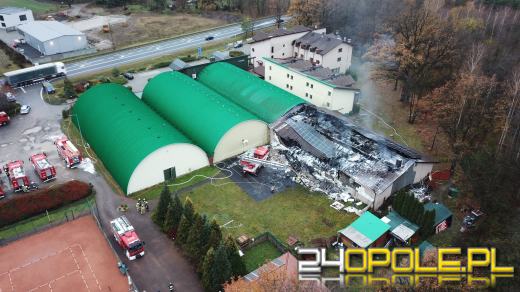 Chrząstowice: Trwa dogaszanie. Nadal poszukiwane są osoby